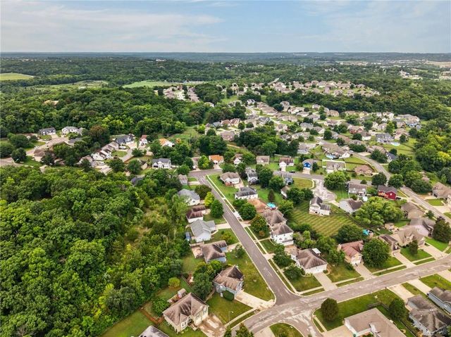 21417 E 50th Terrace Court, Blue Springs, MO 64015