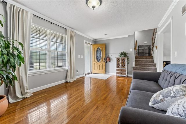 21417 E 50th Terrace Court, Blue Springs, MO 64015