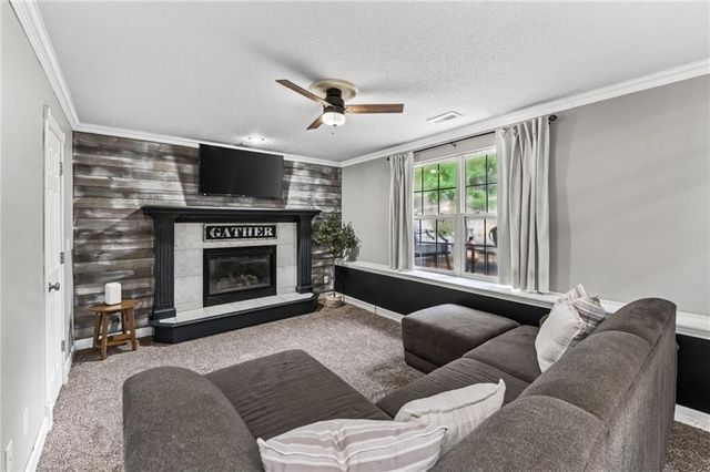21417 E 50th Terrace Court, Blue Springs, MO 64015