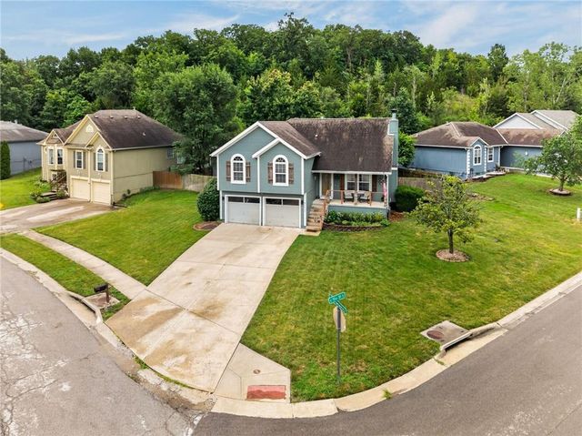 21417 E 50th Terrace Court, Blue Springs, MO 64015