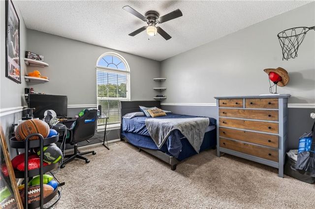 21417 E 50th Terrace Court, Blue Springs, MO 64015