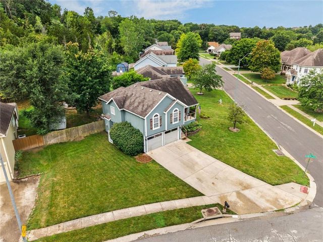 21417 E 50th Terrace Court, Blue Springs, MO 64015