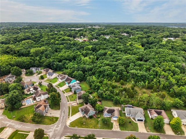 21417 E 50th Terrace Court, Blue Springs, MO 64015