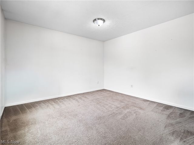 111 Slippery Rock Lane, Berea, OH 44017
