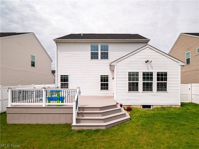 111 Slippery Rock Lane, Berea, OH 44017