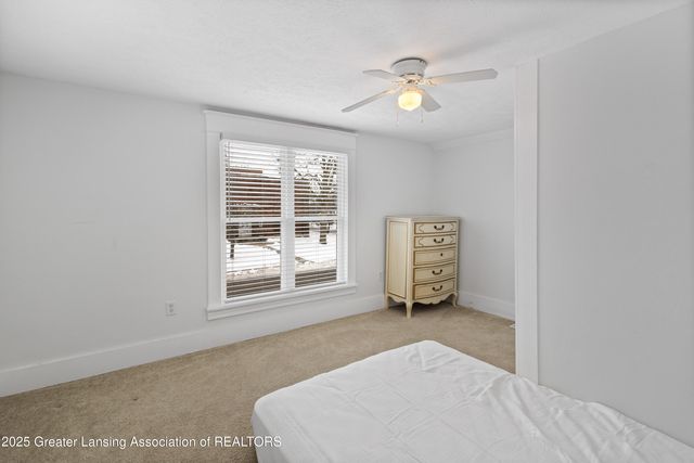 607 Park Street, Grand Ledge, MI 48837