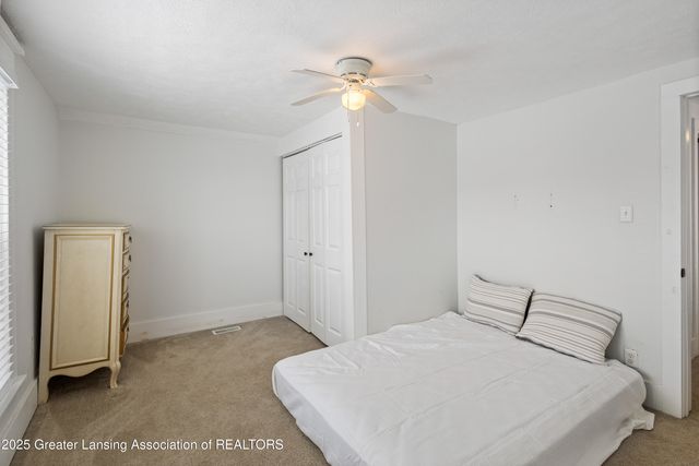 607 Park Street, Grand Ledge, MI 48837