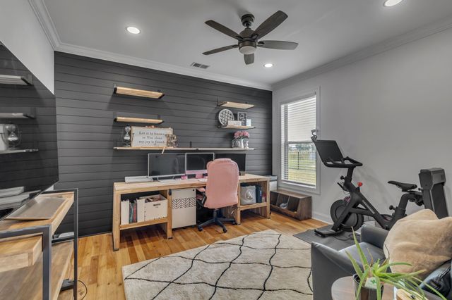 1724 Day Flower Dr, Murfreesboro, TN 37130