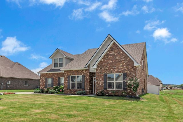 1724 Day Flower Dr, Murfreesboro, TN 37130