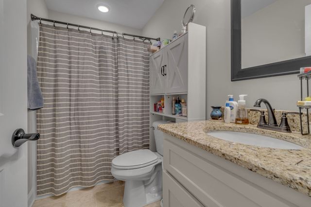 1724 Day Flower Dr, Murfreesboro, TN 37130