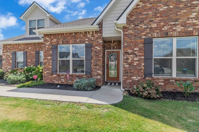 1724 Day Flower Dr, Murfreesboro, TN 37130