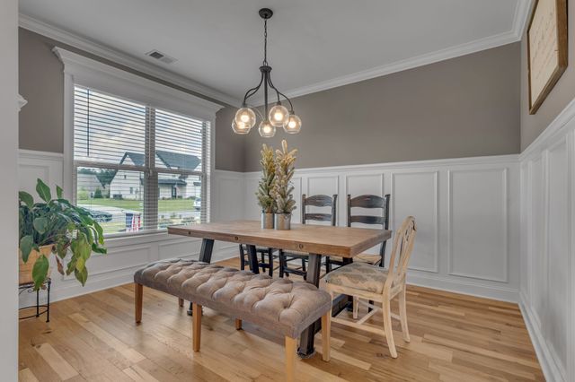 1724 Day Flower Dr, Murfreesboro, TN 37130