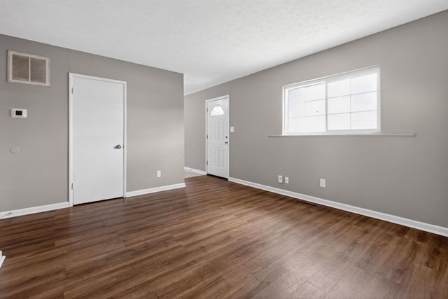 1519 Grovewood Drive, Columbus, OH 43207