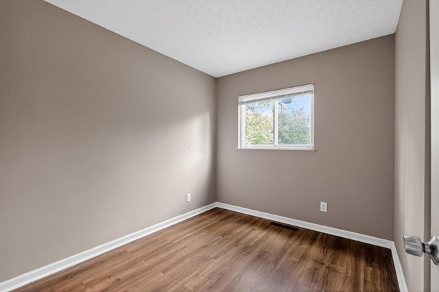 1519 Grovewood Drive, Columbus, OH 43207