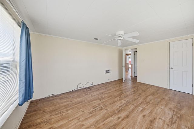 1101 S Masonic, Bellville, TX 77418