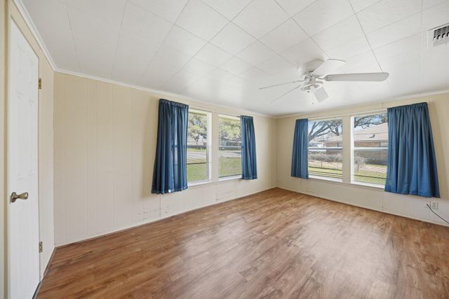 1101 S Masonic, Bellville, TX 77418