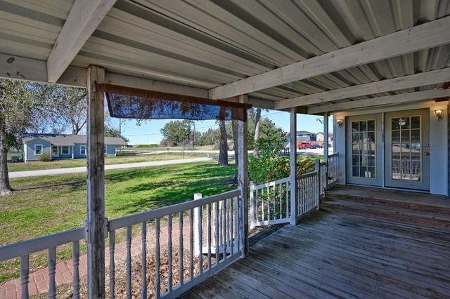 1101 S Masonic, Bellville, TX 77418