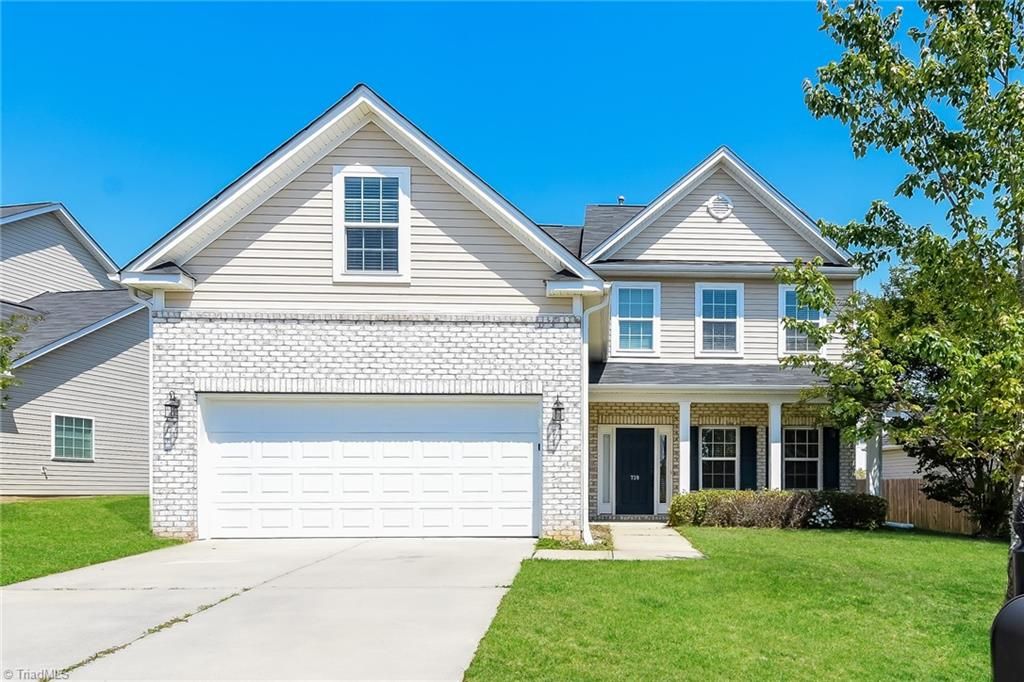739 Breeders Cup Drive, Whitsett, NC 27377