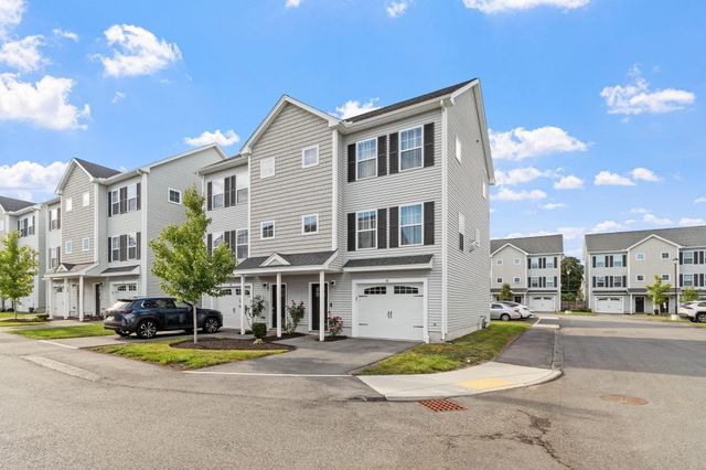 1400 Gorham St 41, Lowell, MA 01852