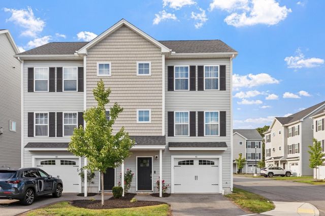 1400 Gorham St 41, Lowell, MA 01852