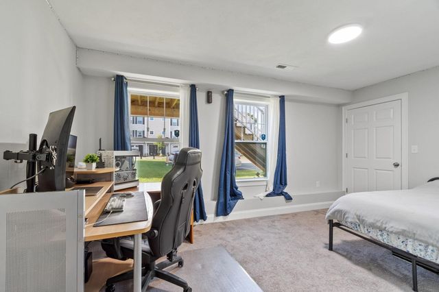 1400 Gorham St 41, Lowell, MA 01852