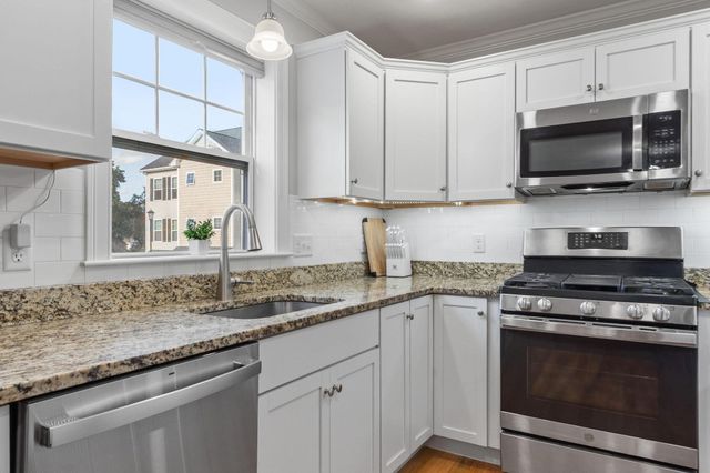 1400 Gorham St 41, Lowell, MA 01852