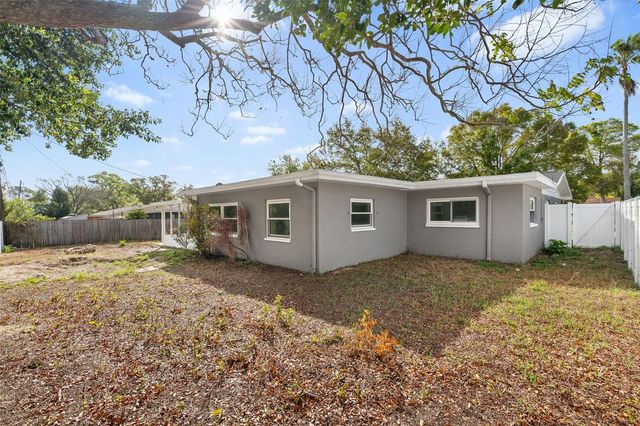 2352 LORENA LANE, Clearwater, FL 33765