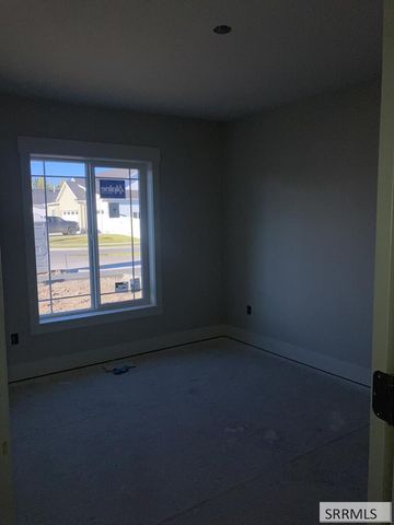 1584 N Sandbar Street, Idaho Falls, ID 83404