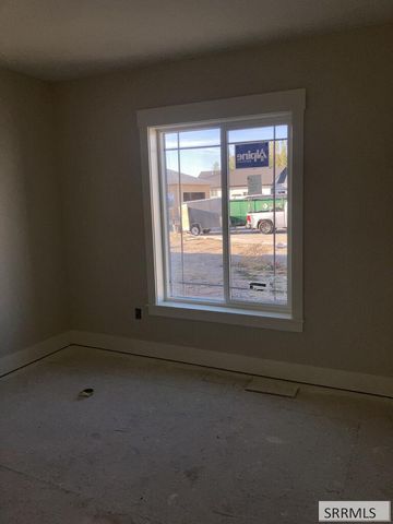 1584 N Sandbar Street, Idaho Falls, ID 83404
