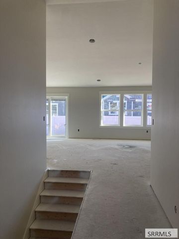 1584 N Sandbar Street, Idaho Falls, ID 83404