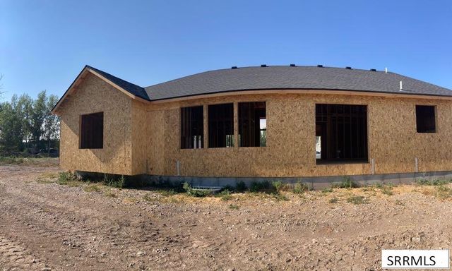 1584 N Sandbar Street, Idaho Falls, ID 83404