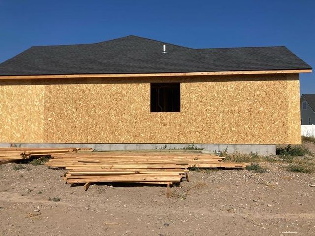 1584 N Sandbar Street, Idaho Falls, ID 83404