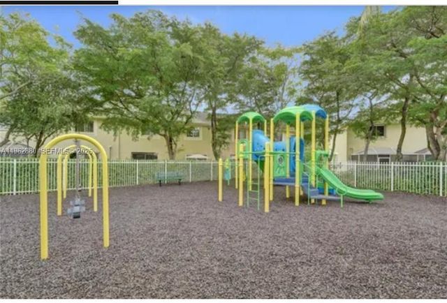 2476 Cordoba Bnd 2476, Weston, FL 33327