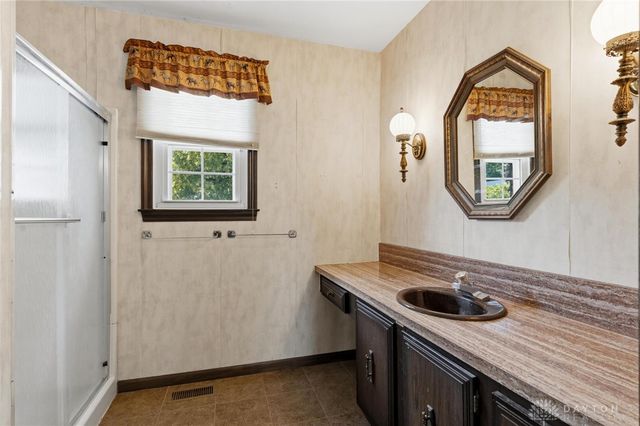 2196 Red Rock Drive, Beavercreek, OH 45431