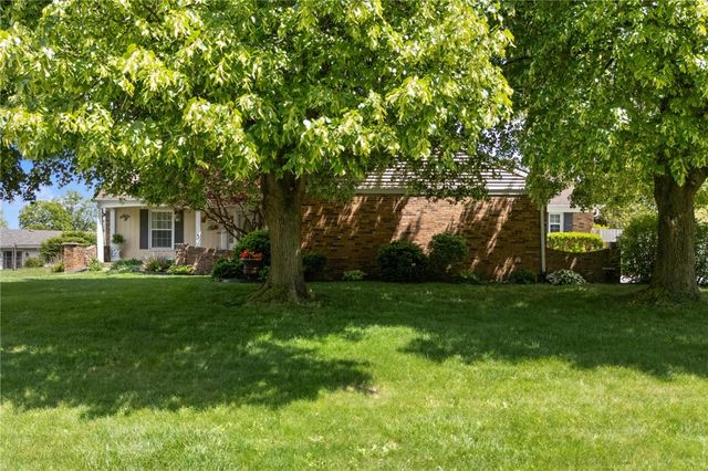 2196 Red Rock Drive, Beavercreek, OH 45431