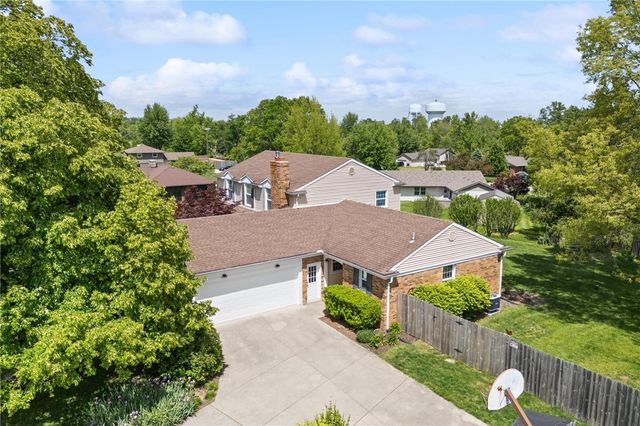 2196 Red Rock Drive, Beavercreek, OH 45431