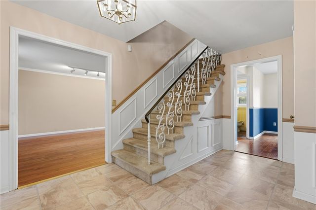 2196 Red Rock Drive, Beavercreek, OH 45431