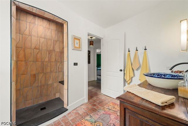 6062 Dinkins Lake RD, Sanibel, FL 33957