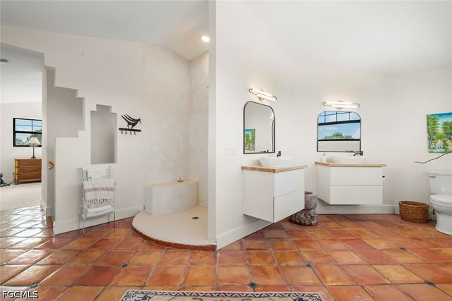6062 Dinkins Lake RD, Sanibel, FL 33957