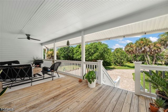 6062 Dinkins Lake RD, Sanibel, FL 33957