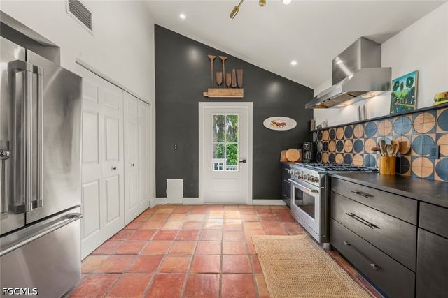 6062 Dinkins Lake RD, Sanibel, FL 33957
