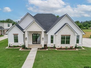 179 White-N-Gail, Bullard, TX 75757