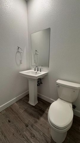 201 Twilight Peak Ct, Roseville, CA 95747