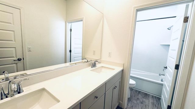 201 Twilight Peak Ct, Roseville, CA 95747