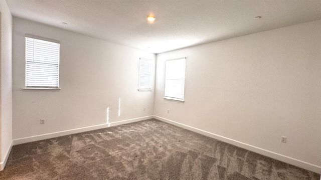 201 Twilight Peak Ct, Roseville, CA 95747