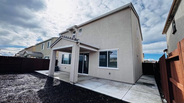 201 Twilight Peak Ct, Roseville, CA 95747