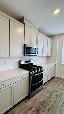 201 Twilight Peak Ct, Roseville, CA 95747