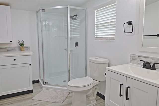 4402 Zelsky Road, Freeport, TX 77541