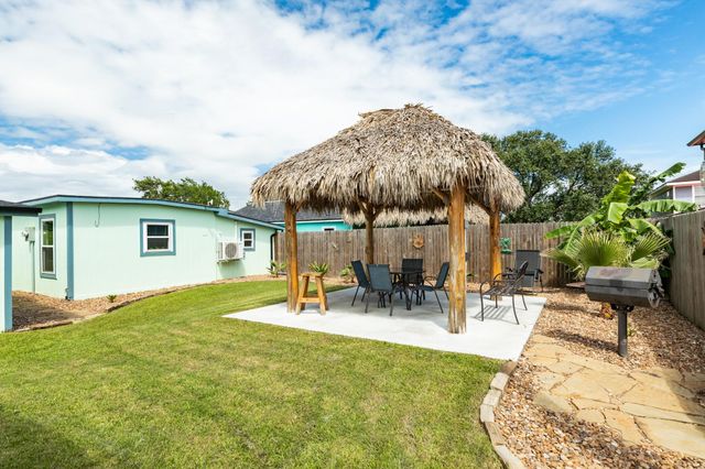 4402 Zelsky Road, Freeport, TX 77541