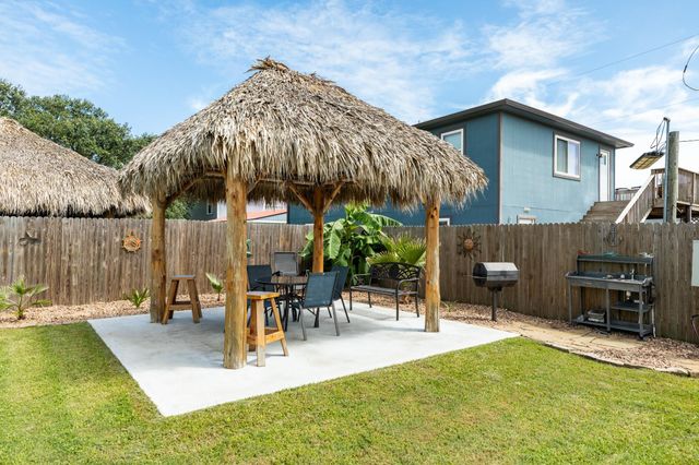 4402 Zelsky Road, Freeport, TX 77541